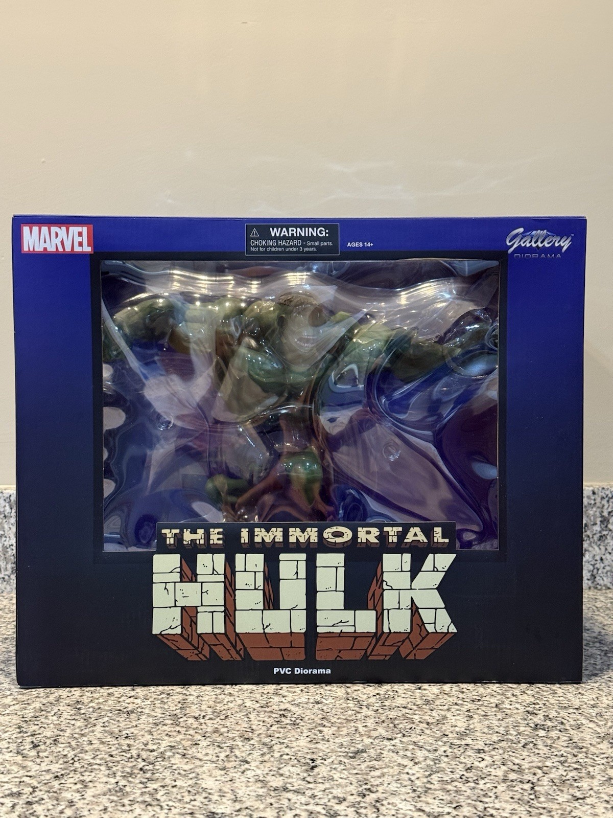 Diamond Select Toys Gallery The Immortal Hulk Diorama