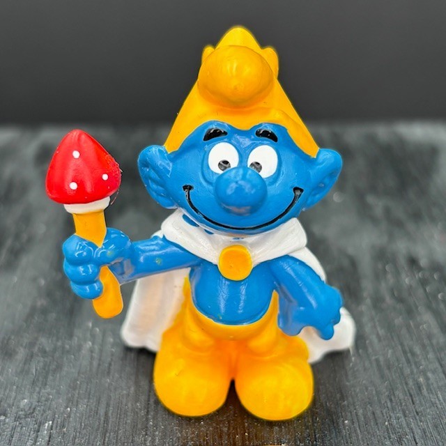 Smurfs 20074 King Smurf Figure Emperor Vtg PVC Bully Peyo Cape Crown Figurine