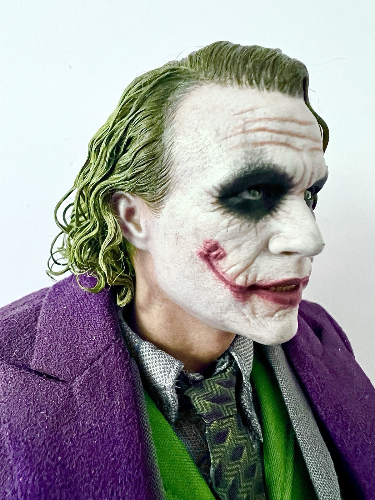 1/6 Hot Toys Joker DX33AE Heath Ledger Dark Knight Figure Artisan Rooted Hair