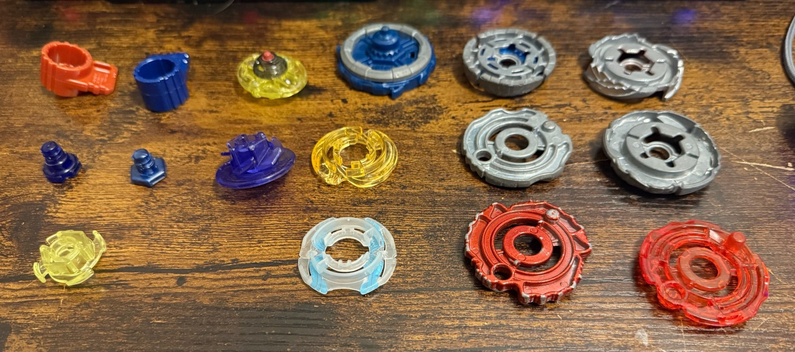 Metal Plastic Beyblade LOT Bayblades Lot 16 Pieces (some Rare)free ship must see