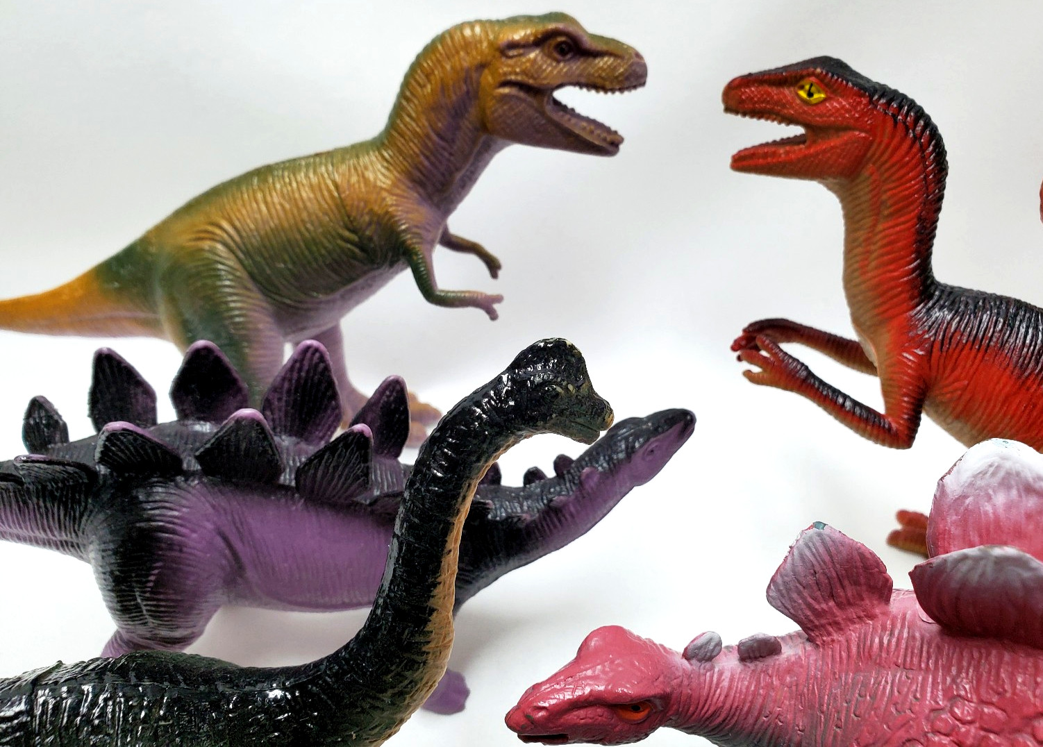 DINOSAURS Mixed Lot of 15 Toy Figures Branded/Unbranded Dinosaur Toys