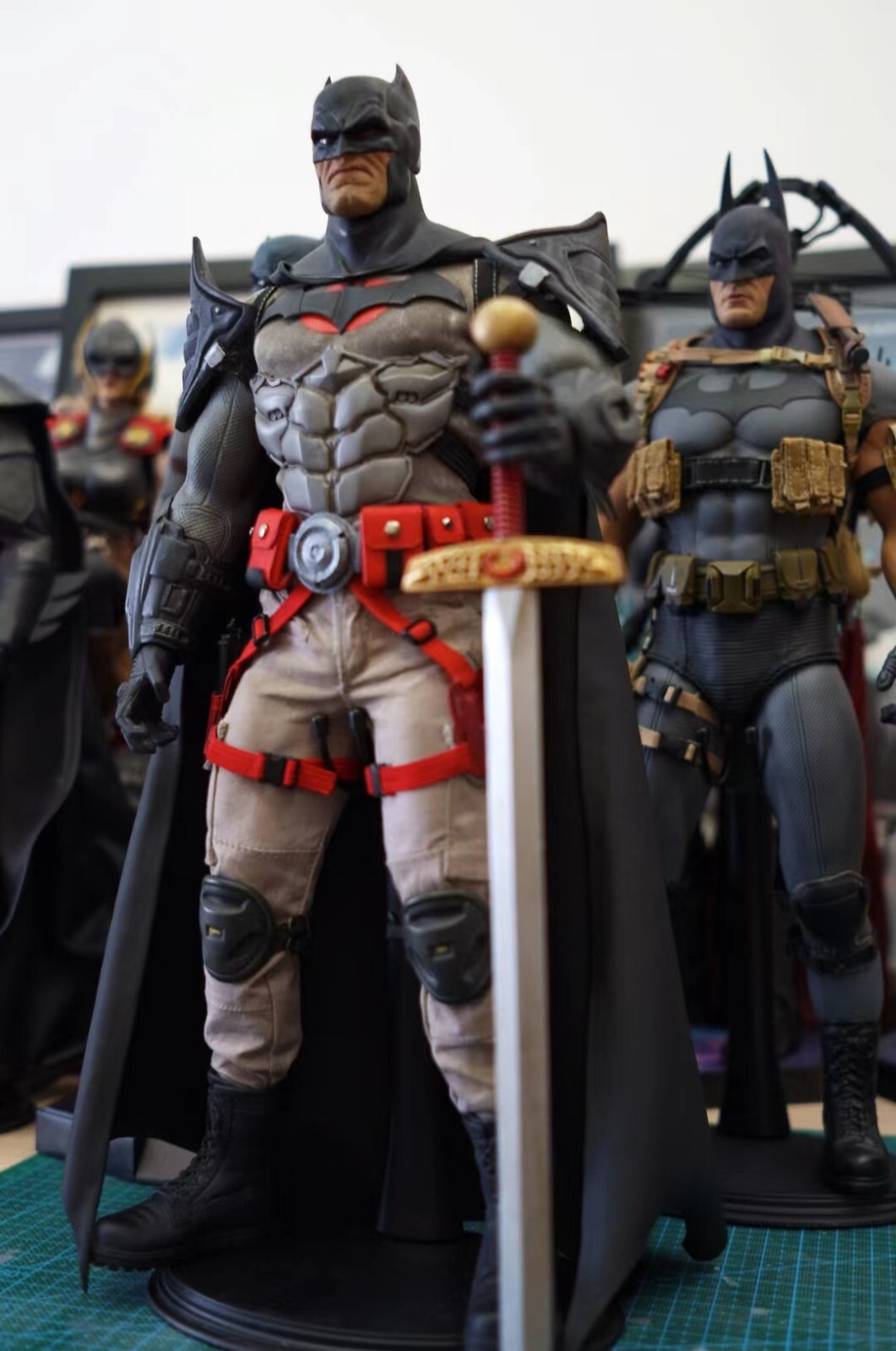 CUSTOM Flashpoint Batman 1/6 Custom Figure action figure need 60days