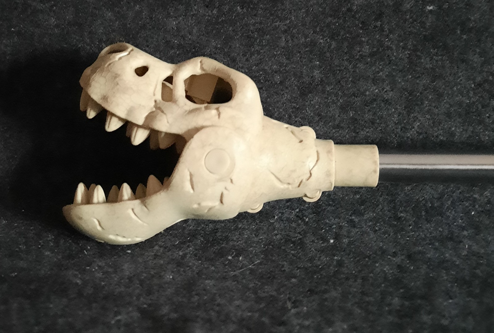 Dino Bros Monster Reacher Creature Grabber With Mighty Fun Dinosaur – Chomp!