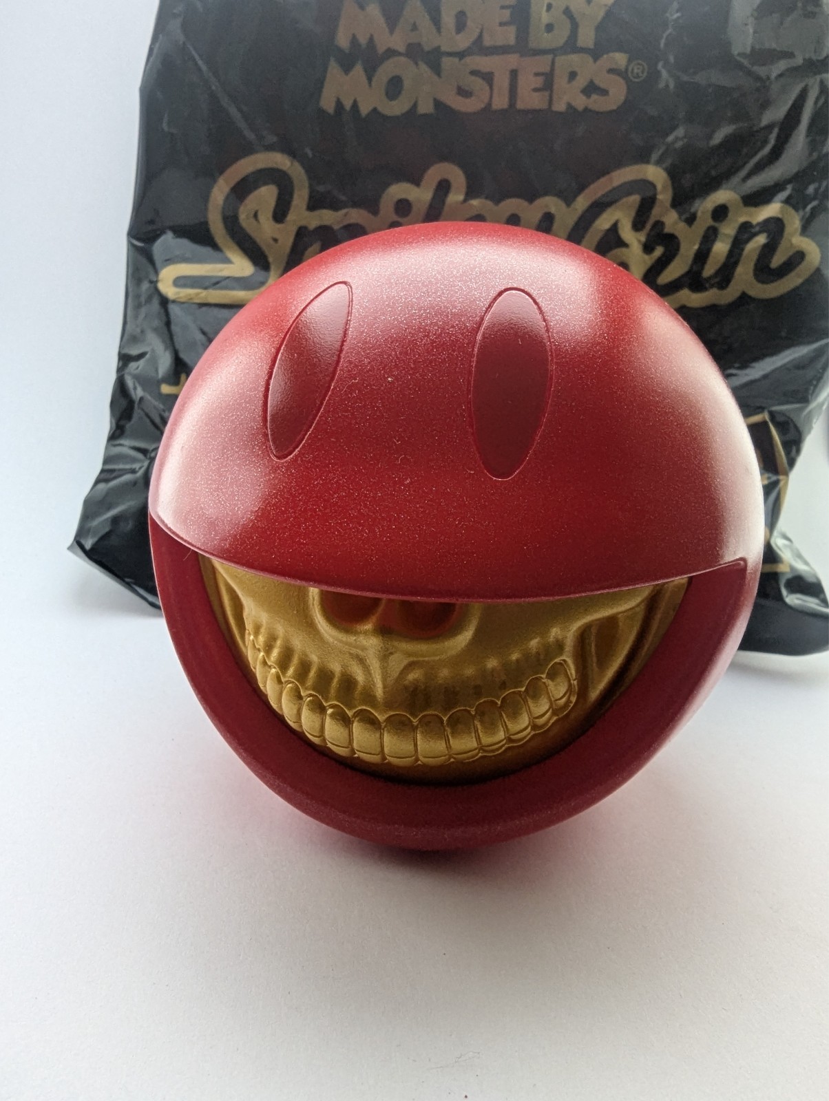 3.9″ Ron English Made By Monsters Smiley Grin Piggy Bank JPS Exclusive #/200 RED