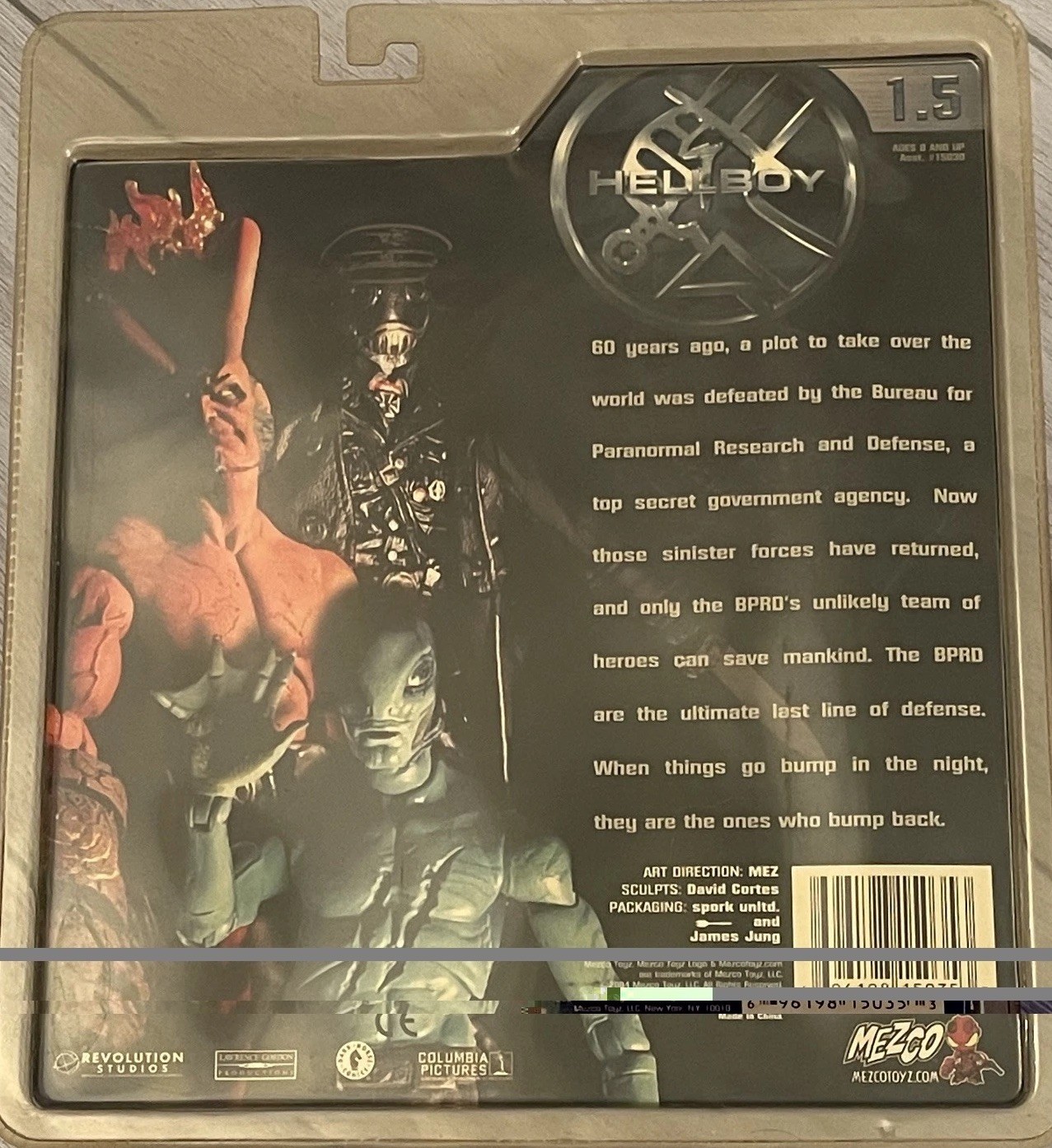 Mezco Toyz Hellboy 1.5 Officer Kroenen 7″ Action Figure 2004 MISB