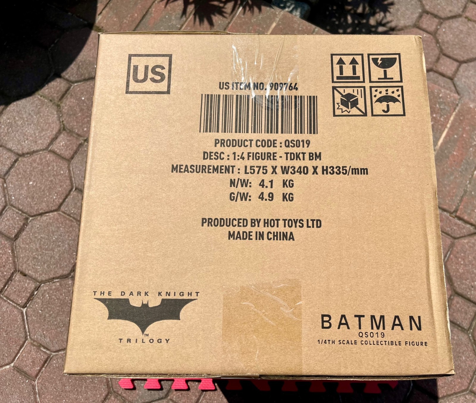 Hot Toys Batman Dark Knight Trilogy 1:4 Scale Figure Christian Bale Wayne QS019