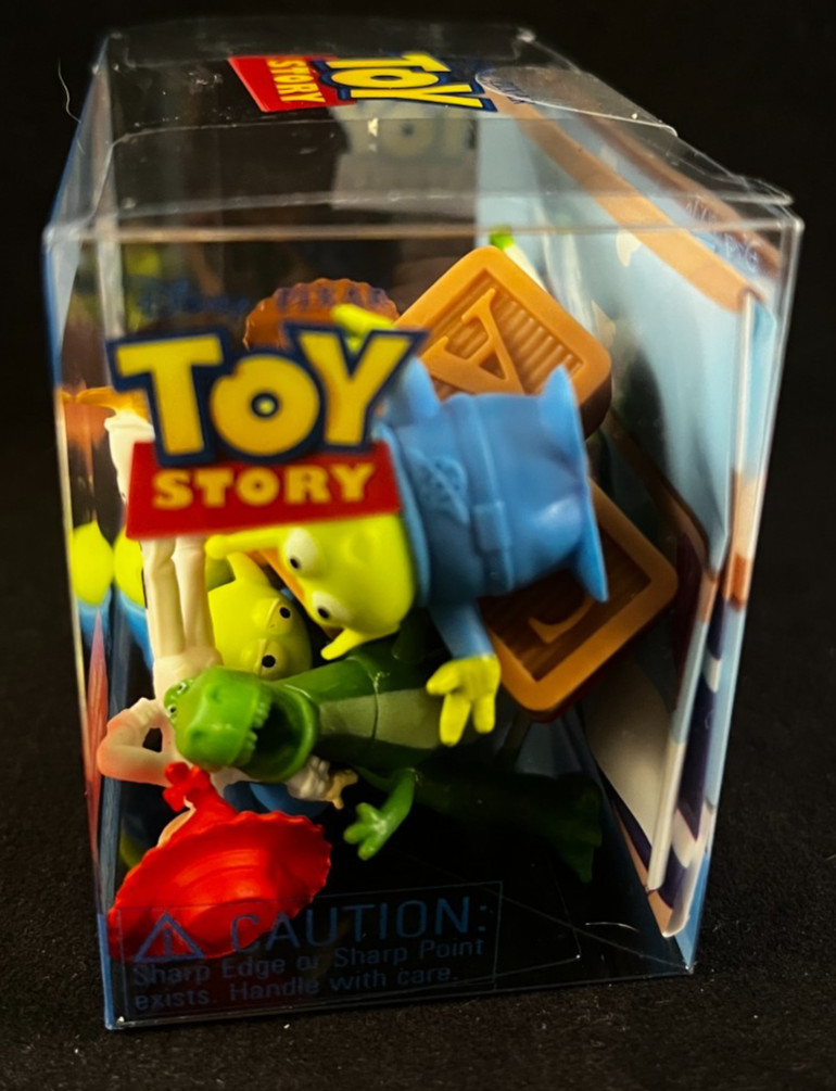 Disney Pixar – Toy Story – Critter Crate – Mini Figures, Accessories & Play