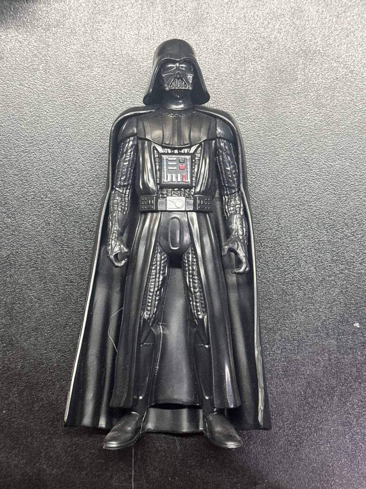 13 Star Wars figures ranging in size and origin see description for details!