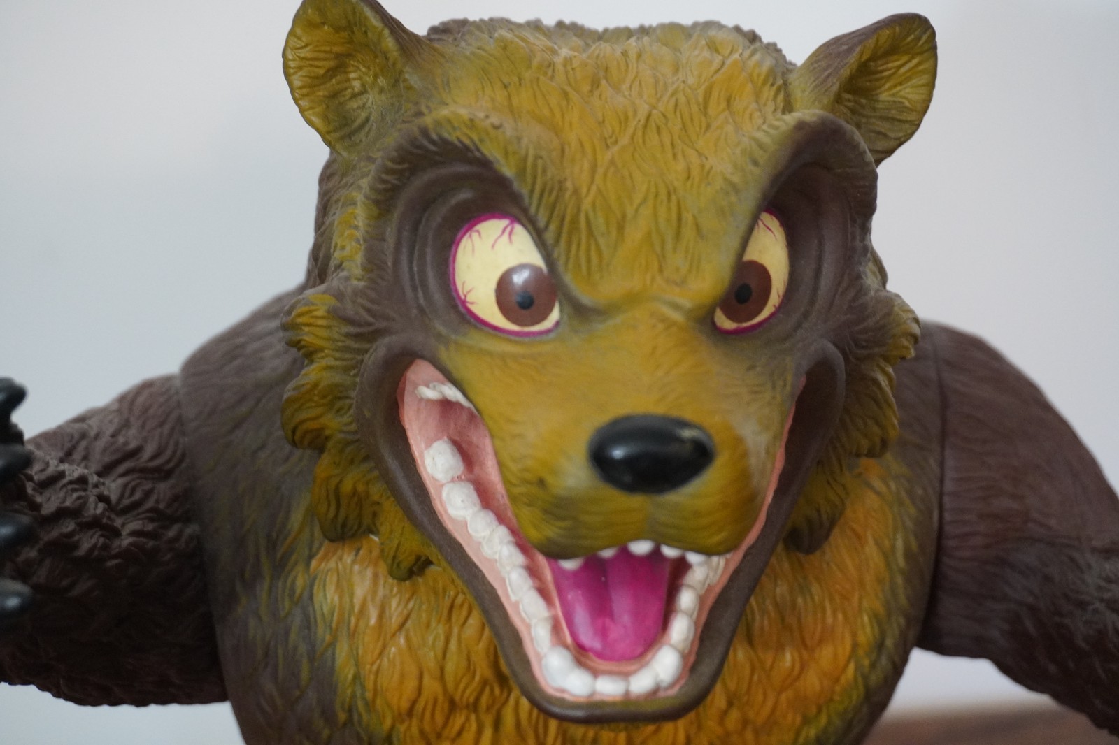 Lock Jaw Mutant Grizzly Bear Bass Pro Shop Tuff Guys 13″ Action Figure Toy