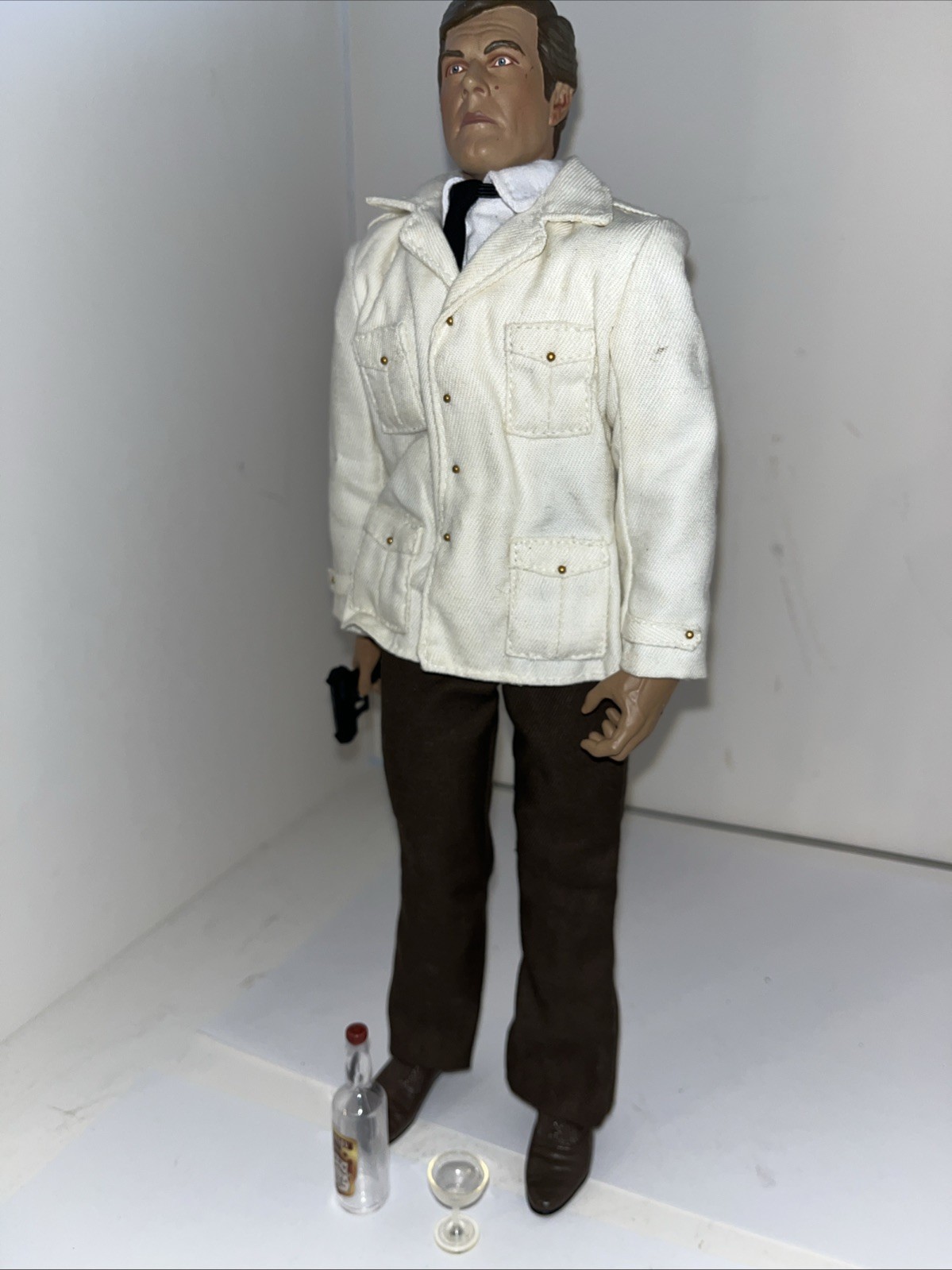 Roger Moore as James Bond 007 The Man with the Golden Gun Side Show Collectible