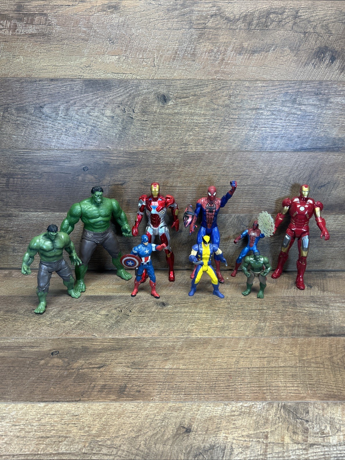 Hasbro/Marvel Action Figure Lot-Avengers/Ironman/wolverine/Spiderman/Hulk