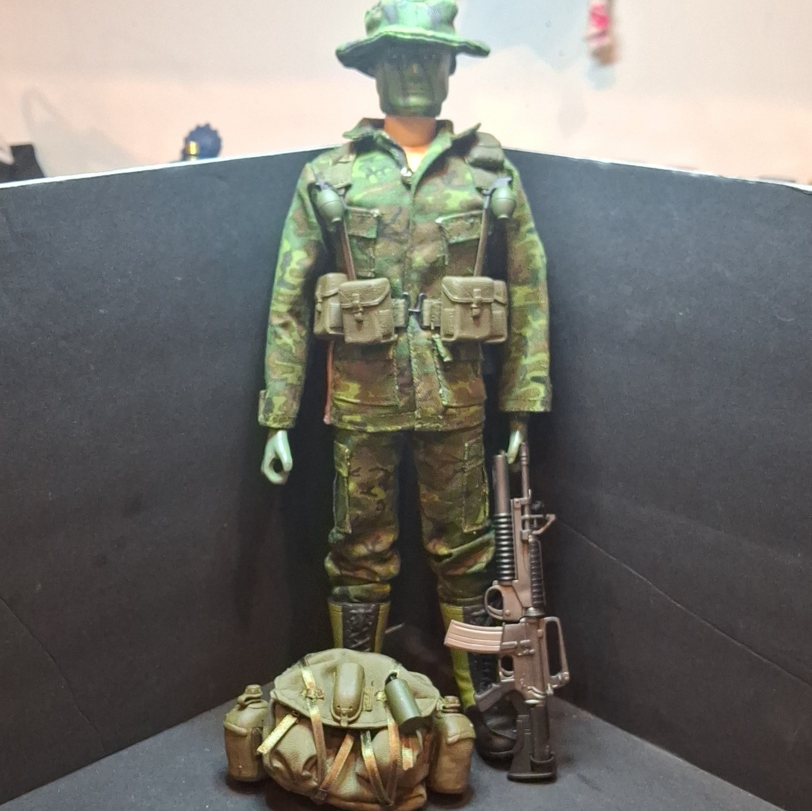 Vietnam War Action Figure w Camo Uniform Clothes Rifle & Backpack Gear 12 in