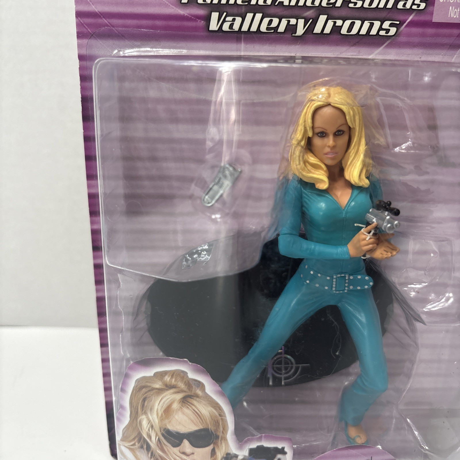 2000 PLAY ALONG–VIP TV SHOW–PAMELA ANDERSON AS VALLERY IRONS FIGURE (NEW)