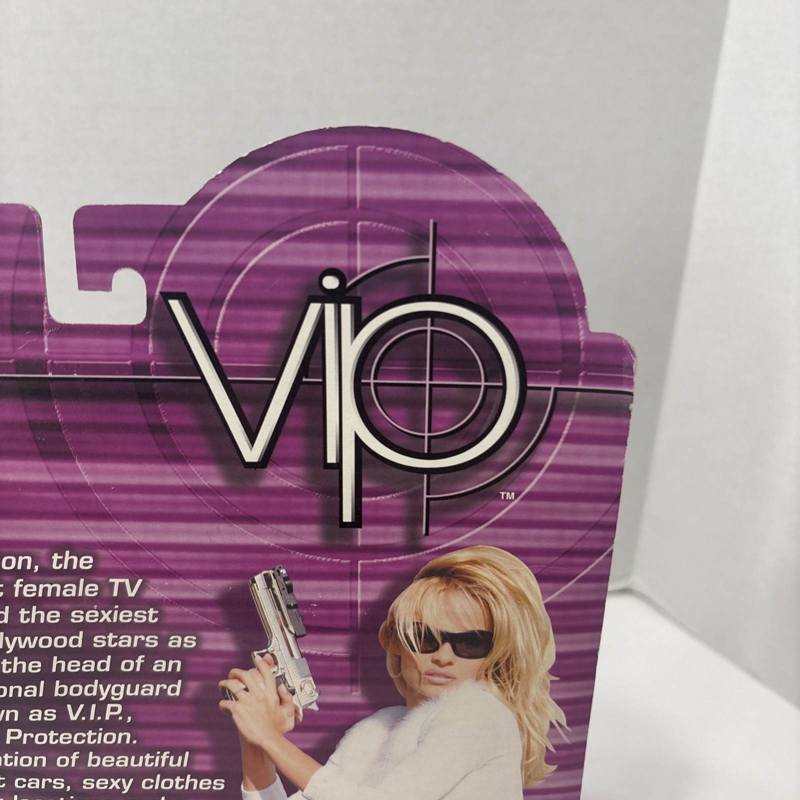2000 PLAY ALONG–VIP TV SHOW–PAMELA ANDERSON AS VALLERY IRONS FIGURE (NEW)