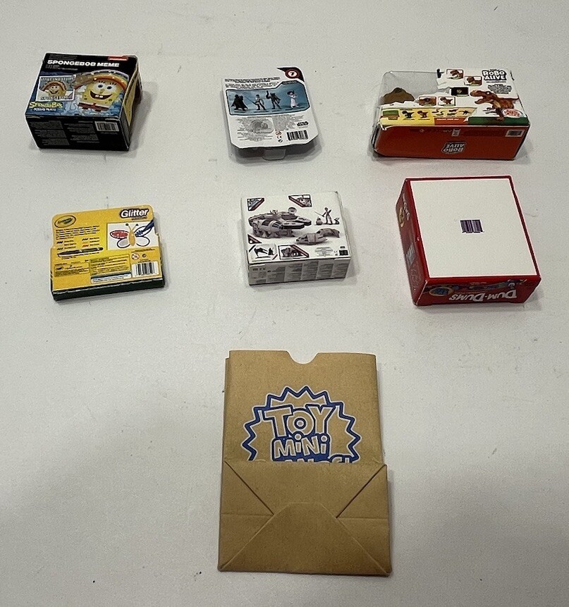 Zuru Mini Brands Mixed Lot Of 7 Items: Star Wars Sponge Bob Crayola Dum Dum Dino