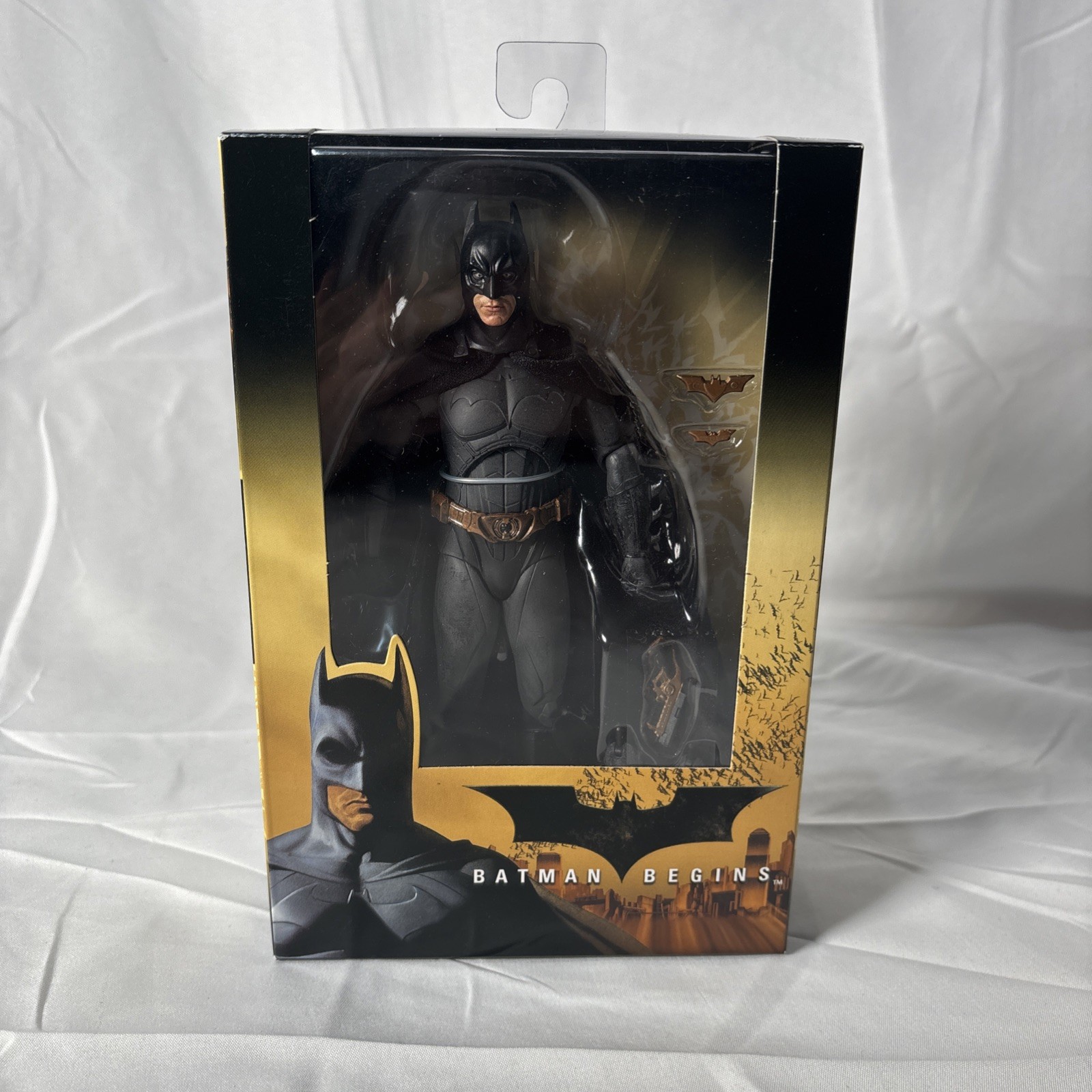 NECA Batman Begins Christian Bale Batman Begins 7″ Action Figure NEW