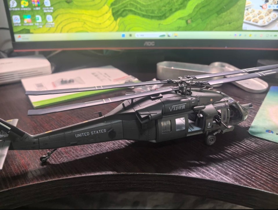 Bless Wing 1/48 Scale U.S. MH-60L Black Hawk 160th SOAR Diecast Helicopter Model