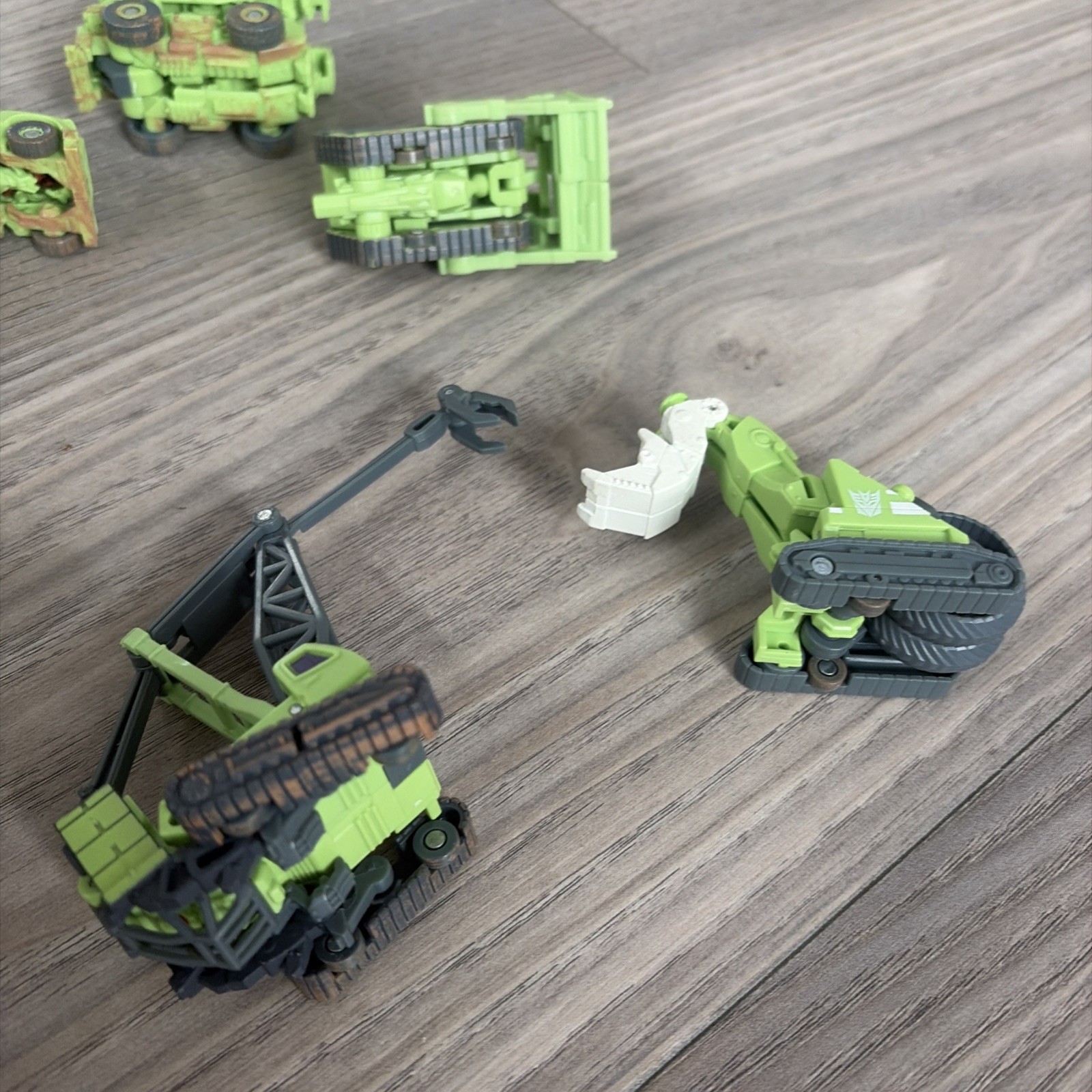 Transformers Legends ROTF Constructicons Devastator Green G1 Color **READ**