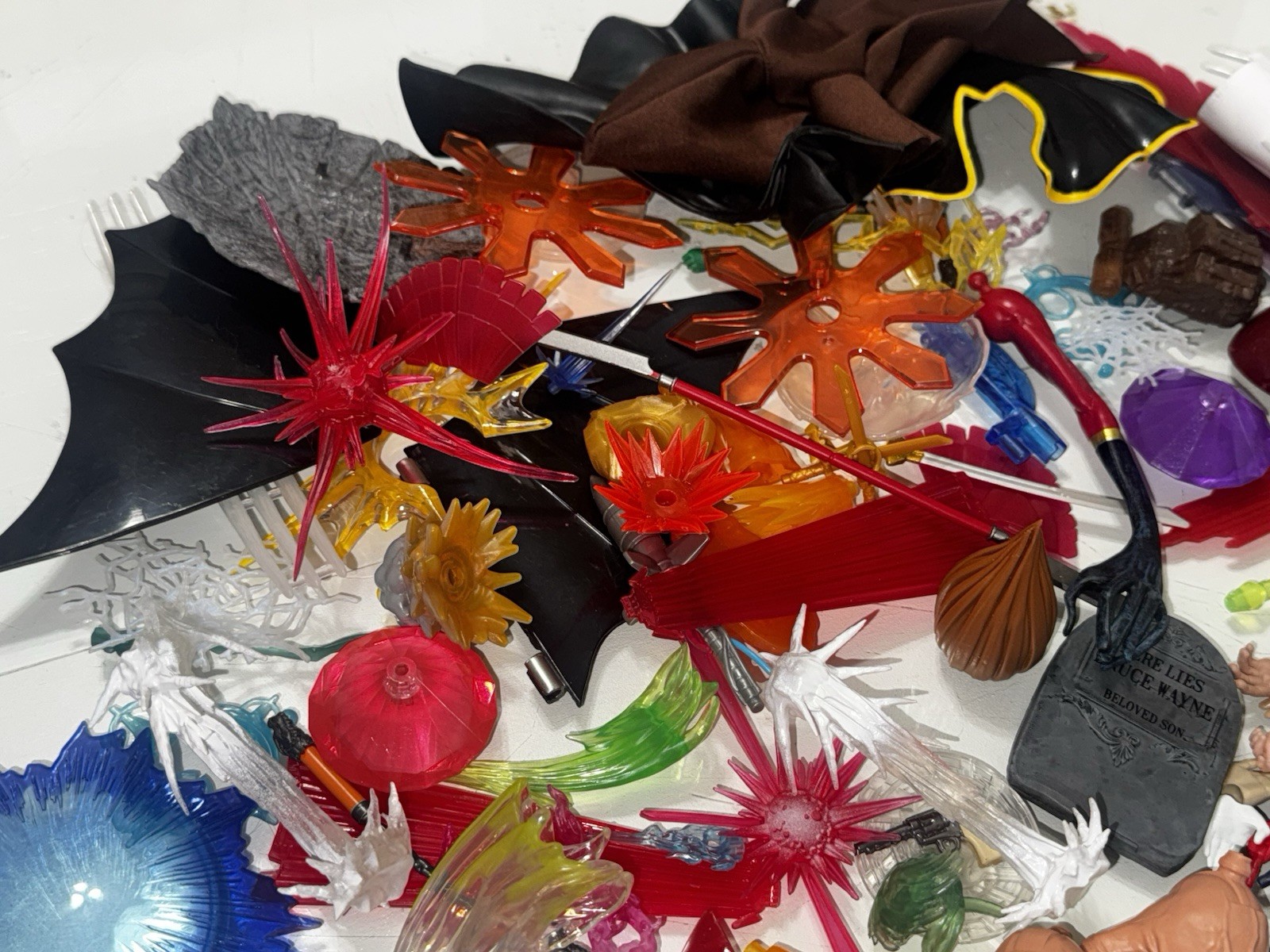 Huge Lot Of Marvel Legends & DC McFarlane Figure Heads Hands Weapons & More