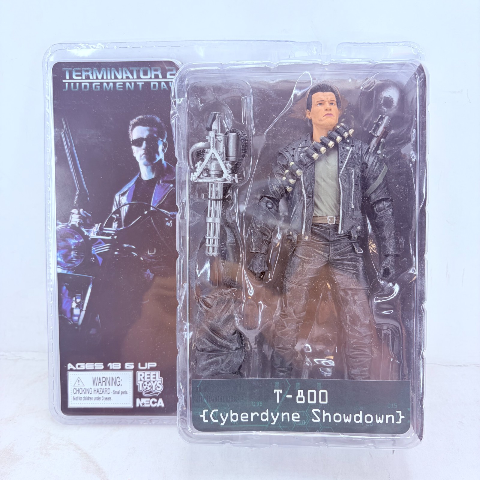 The Terminator 2: Judgment Day T-800 Cyberdyne Showdown 7″ Action Figure Gift