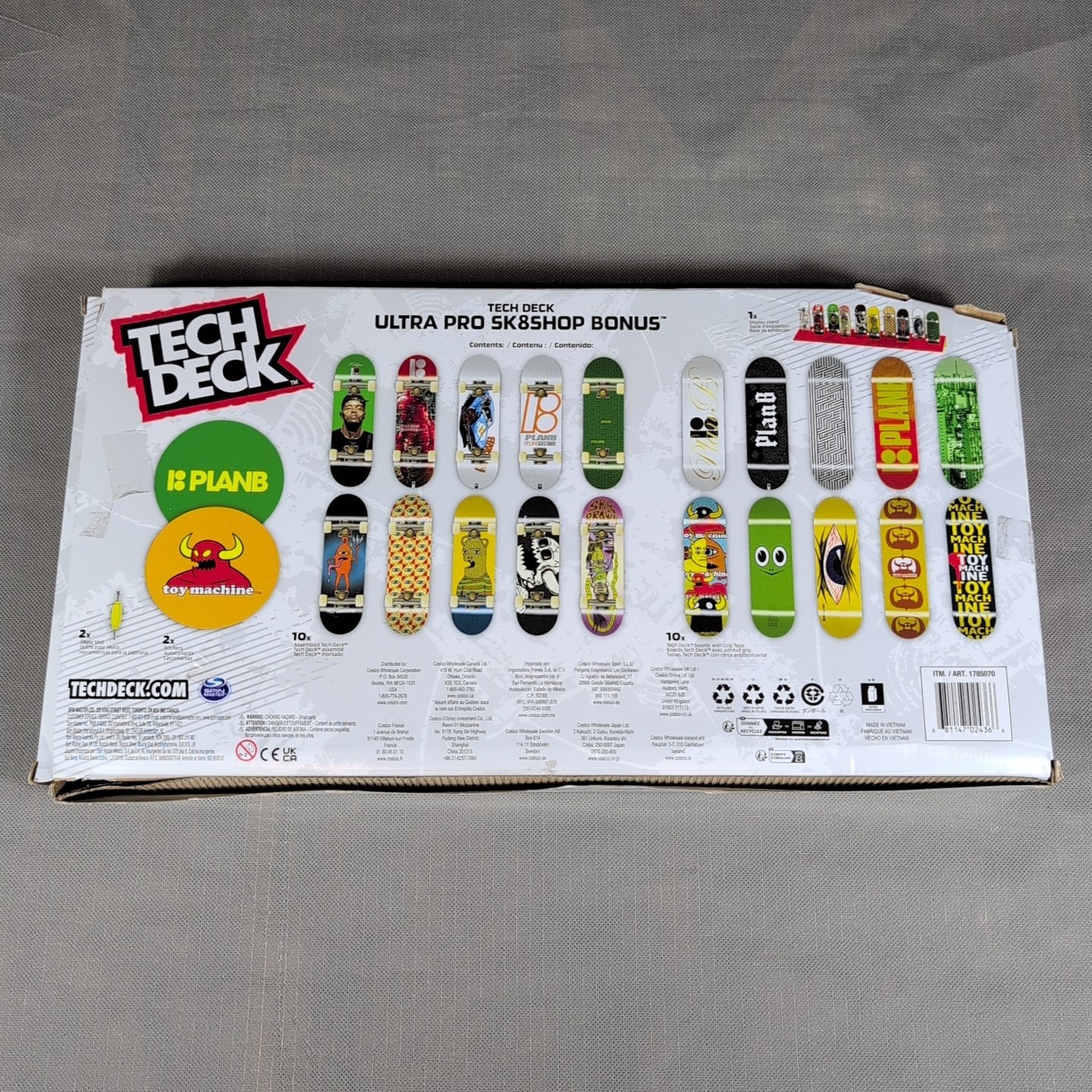 Tech Deck Ultra Pro SK8Shop Bonus Set with 20 Exclusive Skateboards