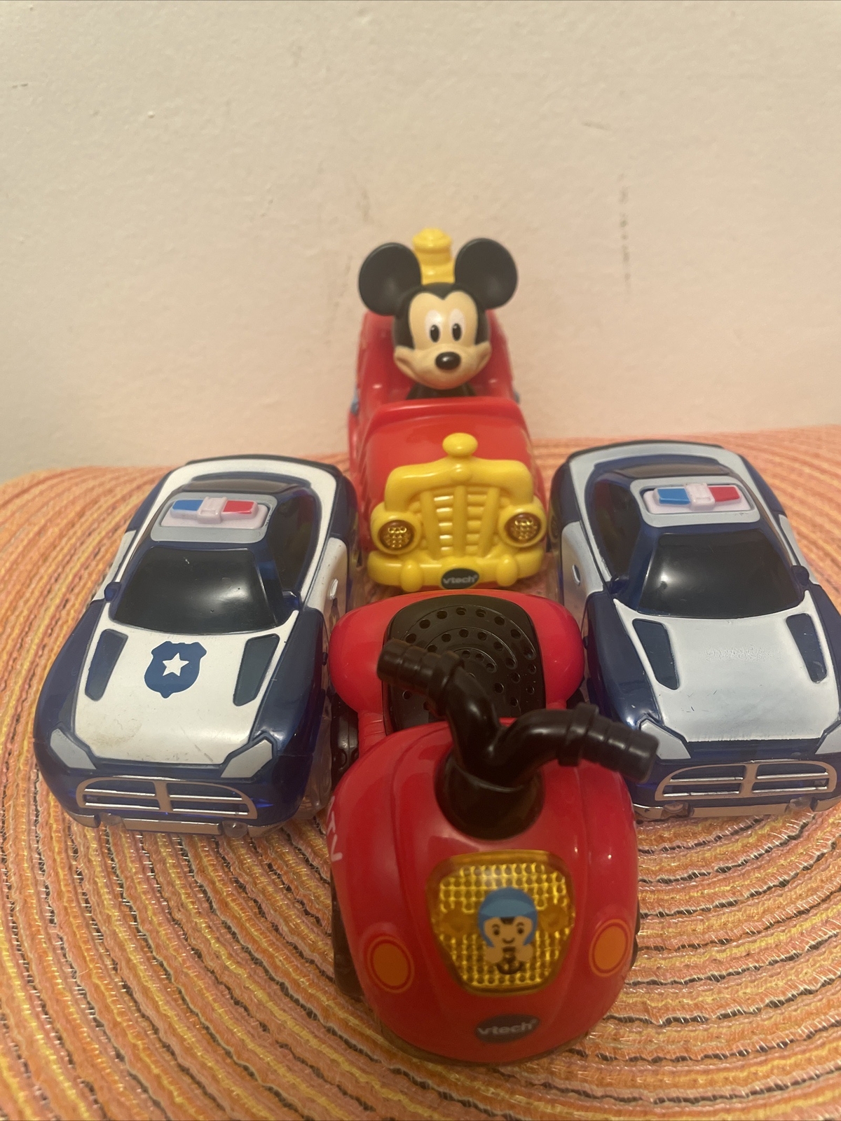 Set Of 4 Little Cars Friction And One Sings Lights Light Up. 4 Works Perfect