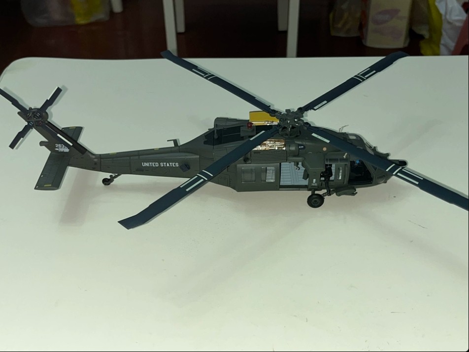 Bless Wing 1/48 Scale U.S. MH-60L Black Hawk 160th SOAR Diecast Helicopter Model