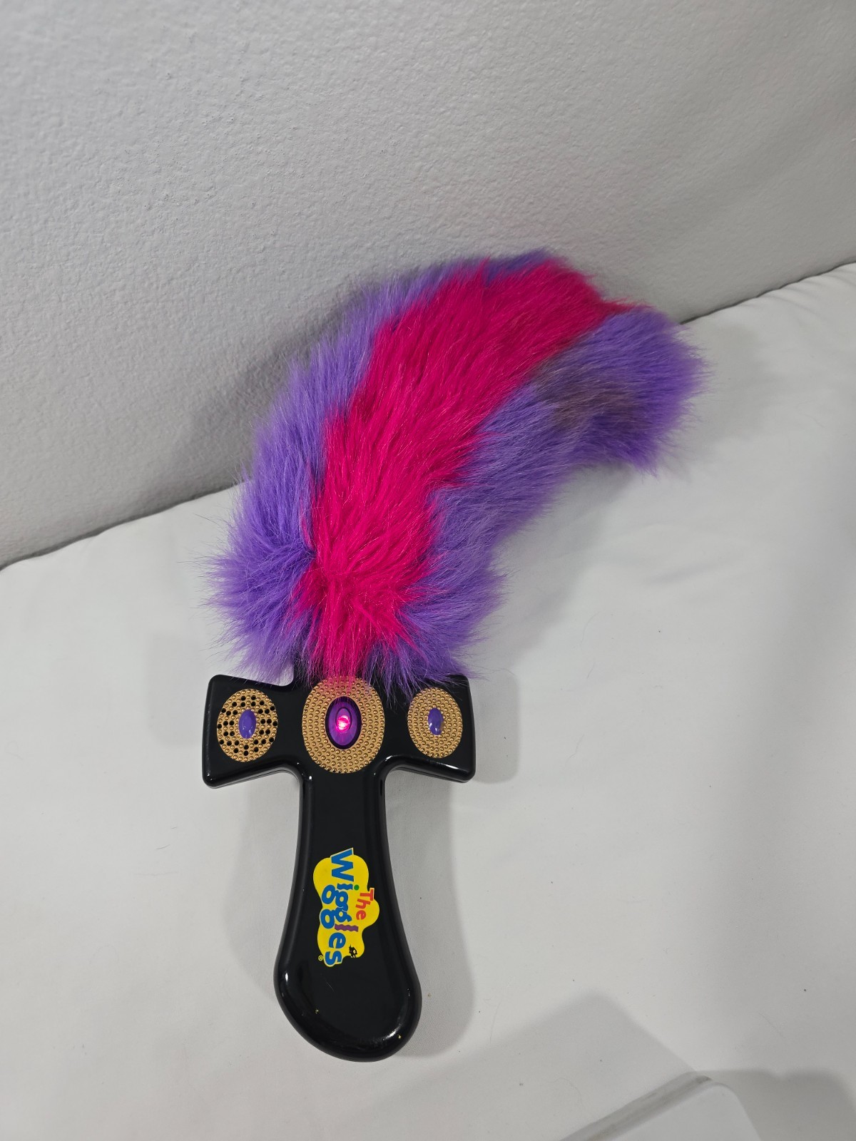 The Wiggles Captain Laughing Feather Sword Talking Toy Original 2003 Working