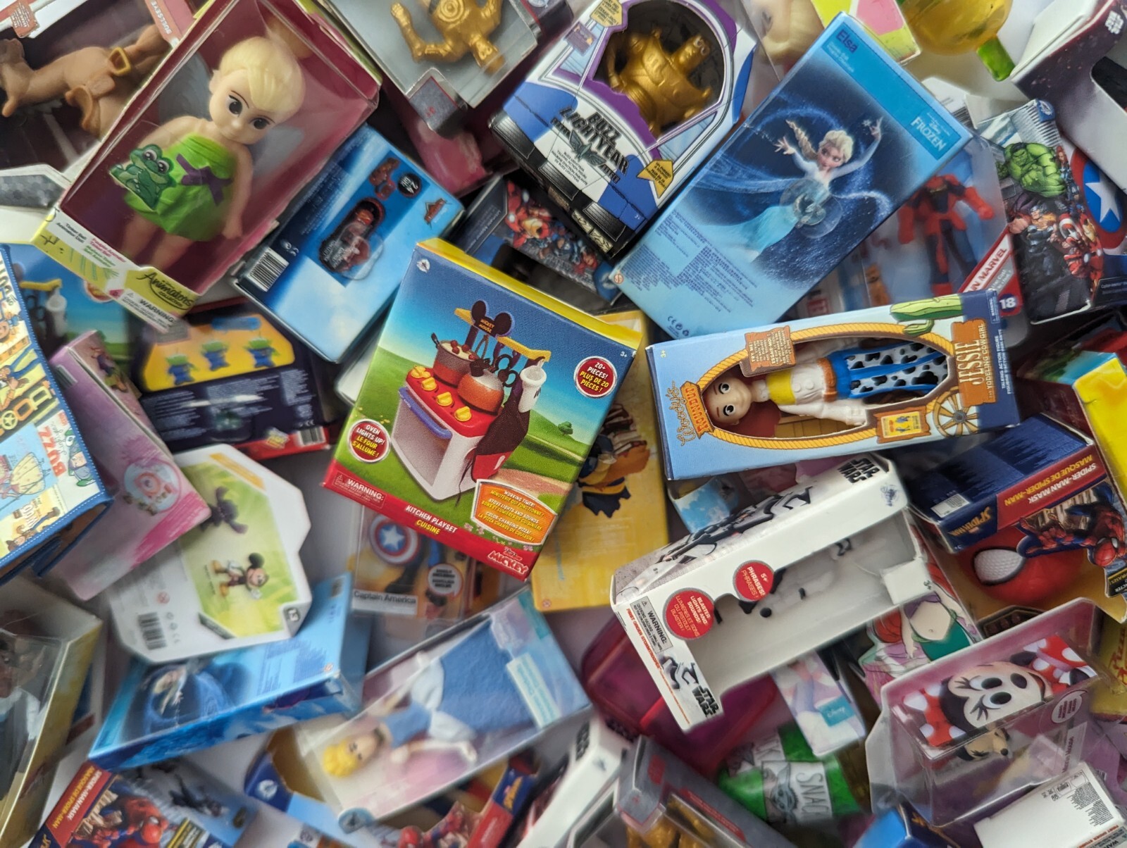 ZURU Mini Brands Disney Series 1 & 2 – You Pick! Princess Marvel Star Wars