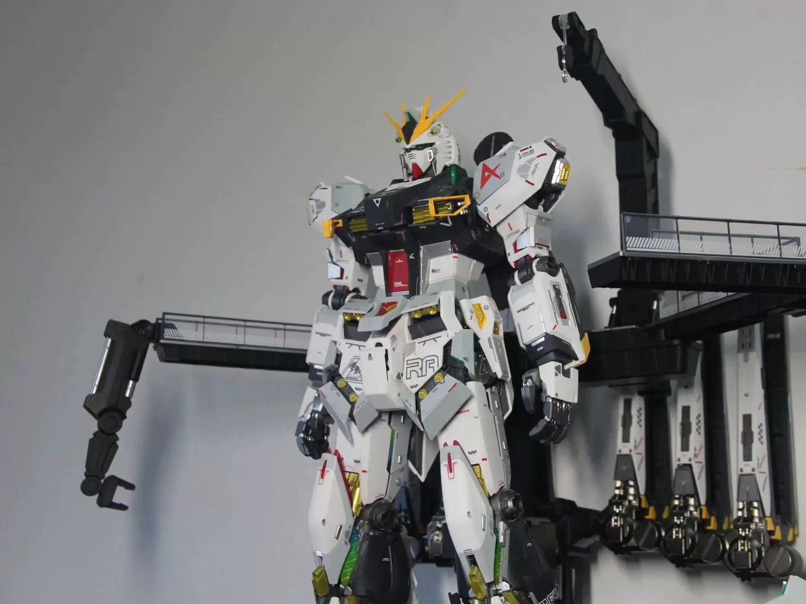 DABAN Gundam PG 1/60 Metal Structure RX-93 Nu – LED Model Kit Figure w/Base Set