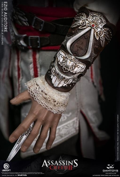 Assassins Creed II Ezio Auditore 1/6 Scale Figure  DAM muscle action body
