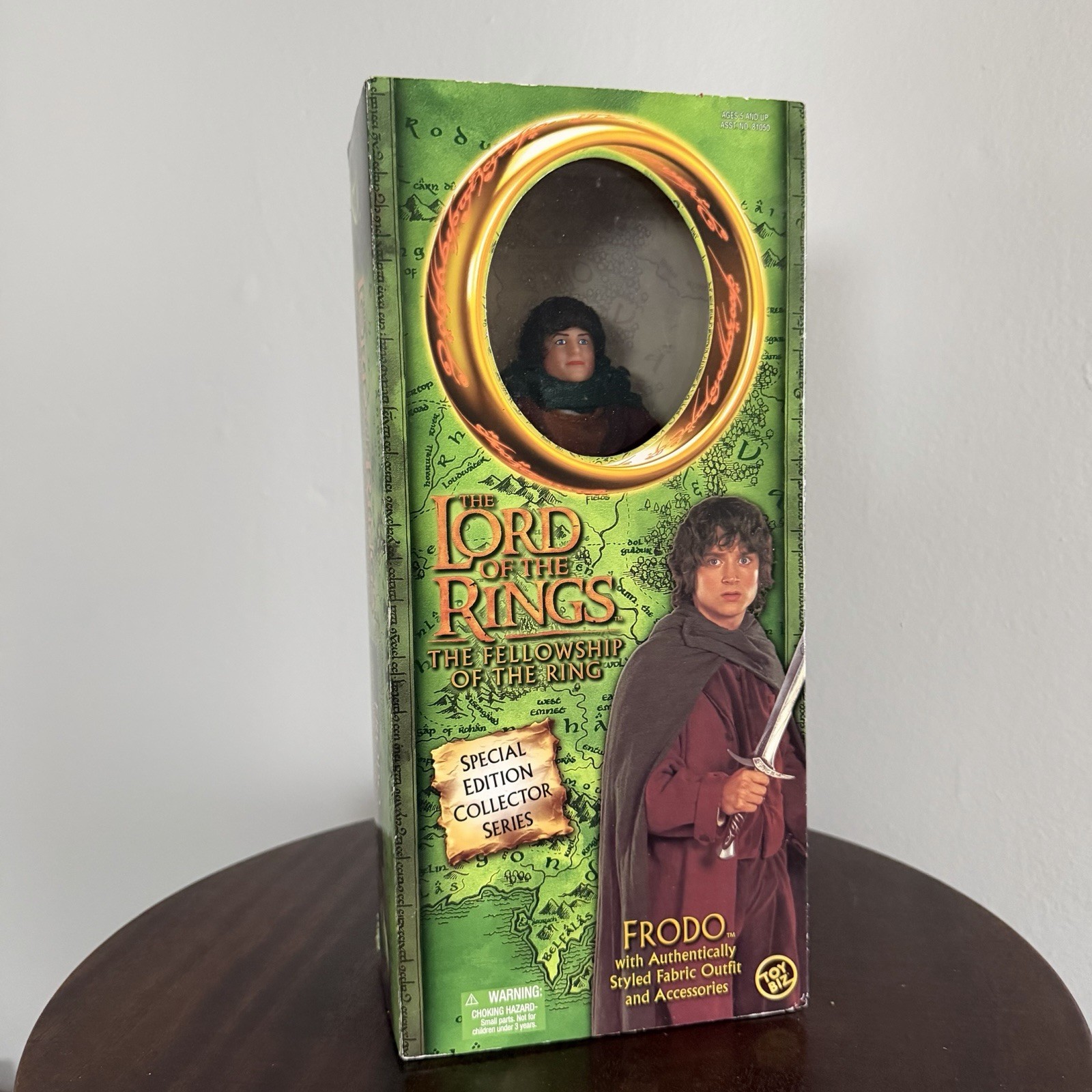 Lord of the Rings Fellowship Frodo Figure Doll Collector Series ToyBiz 2001 New
