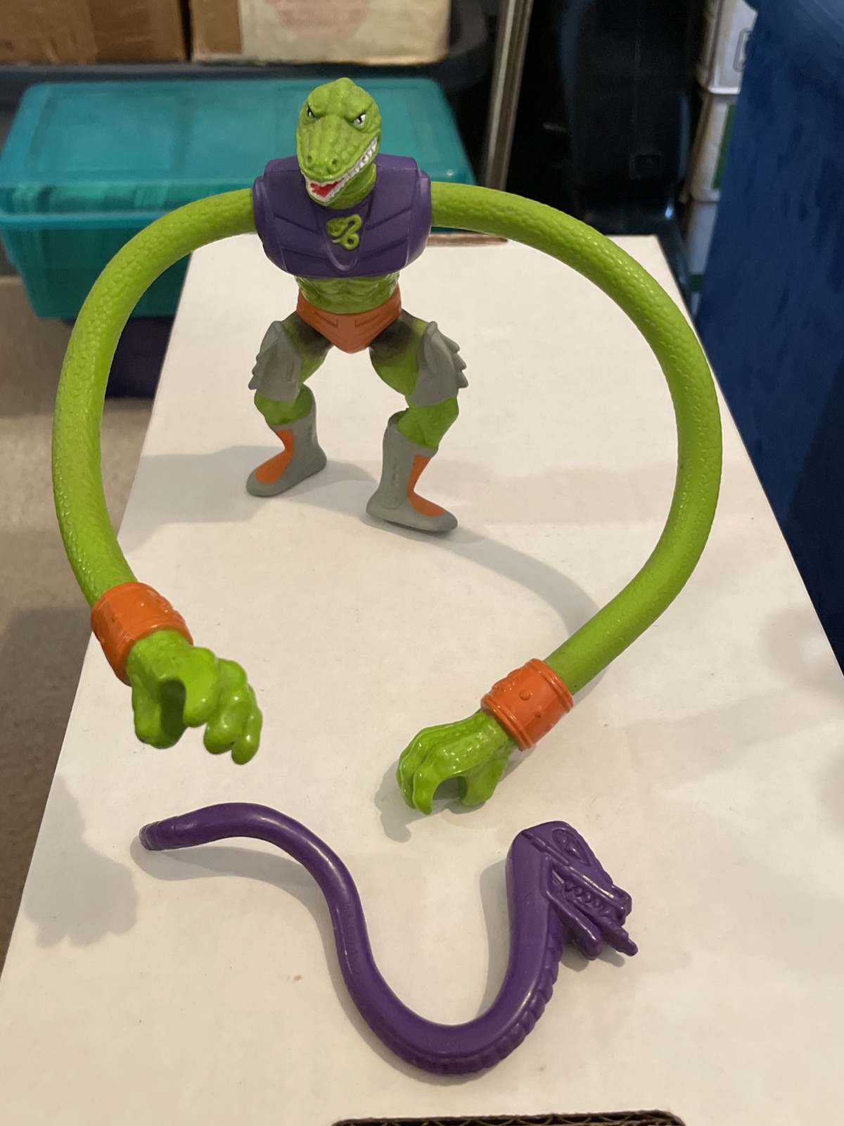 Vintage SSSQUEEZE Squeeze Motu Master Universe HeMan Complete 1986 Loose Legs
