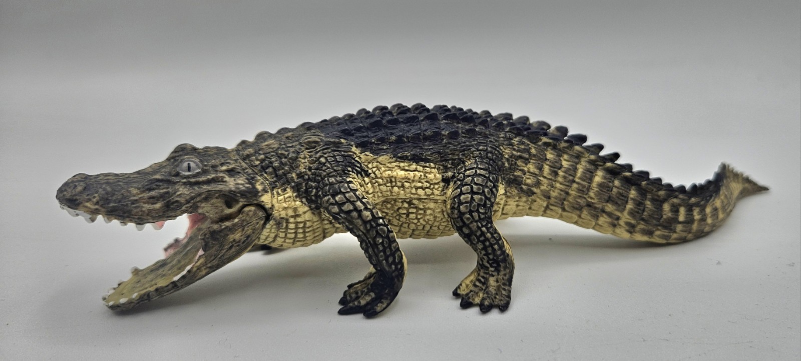 Alligator Chinese Crocodile Figure Toy Child Plastic Gift Figura Cocodrilo 309