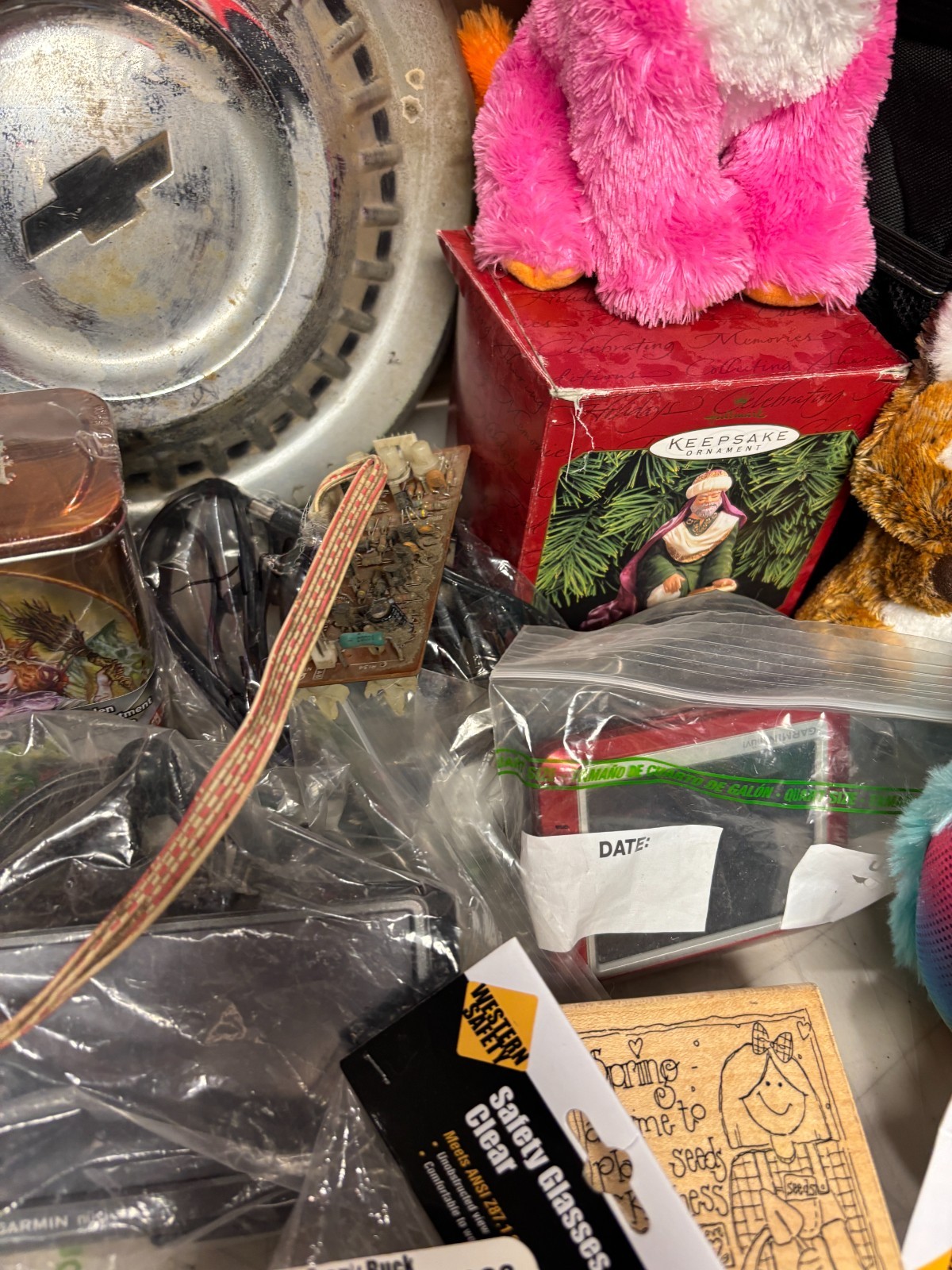Estate Sale Lot – Electronics Video Games GPS Plush Miniatures Toys Glasses ETC