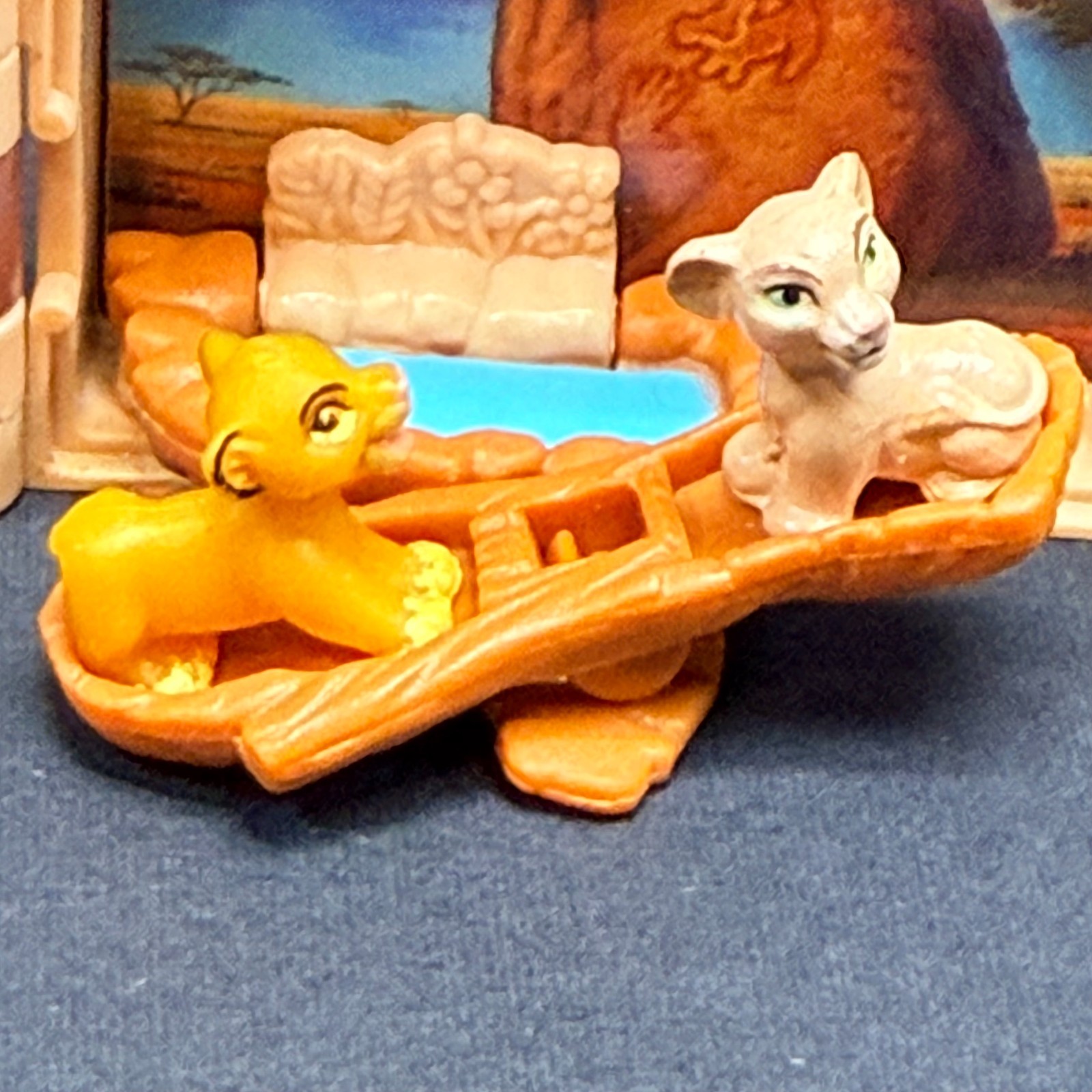 Disney The Lion King Pride Rock Polly Pocket Playset Mini Figure Bluebird Toys