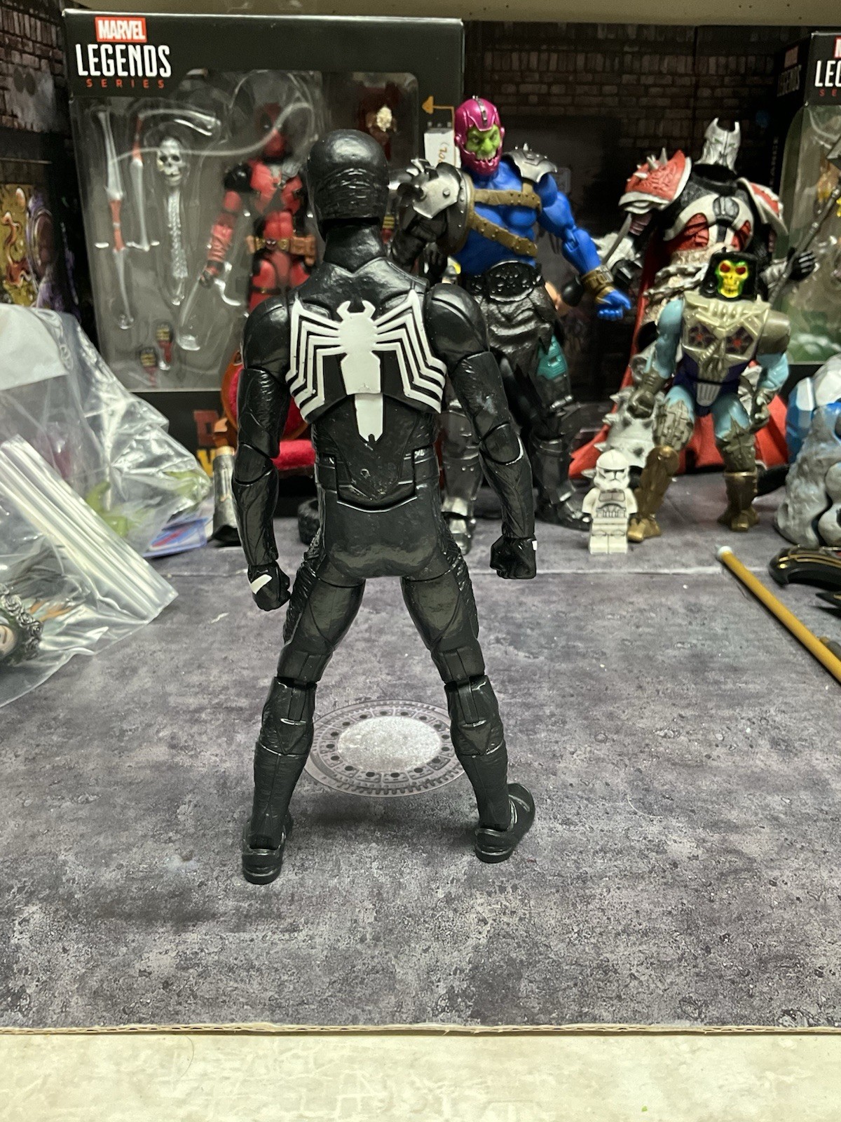 Hasbro Marvel Legends Spider-Man Gamerverse Peter Parker Black Suit