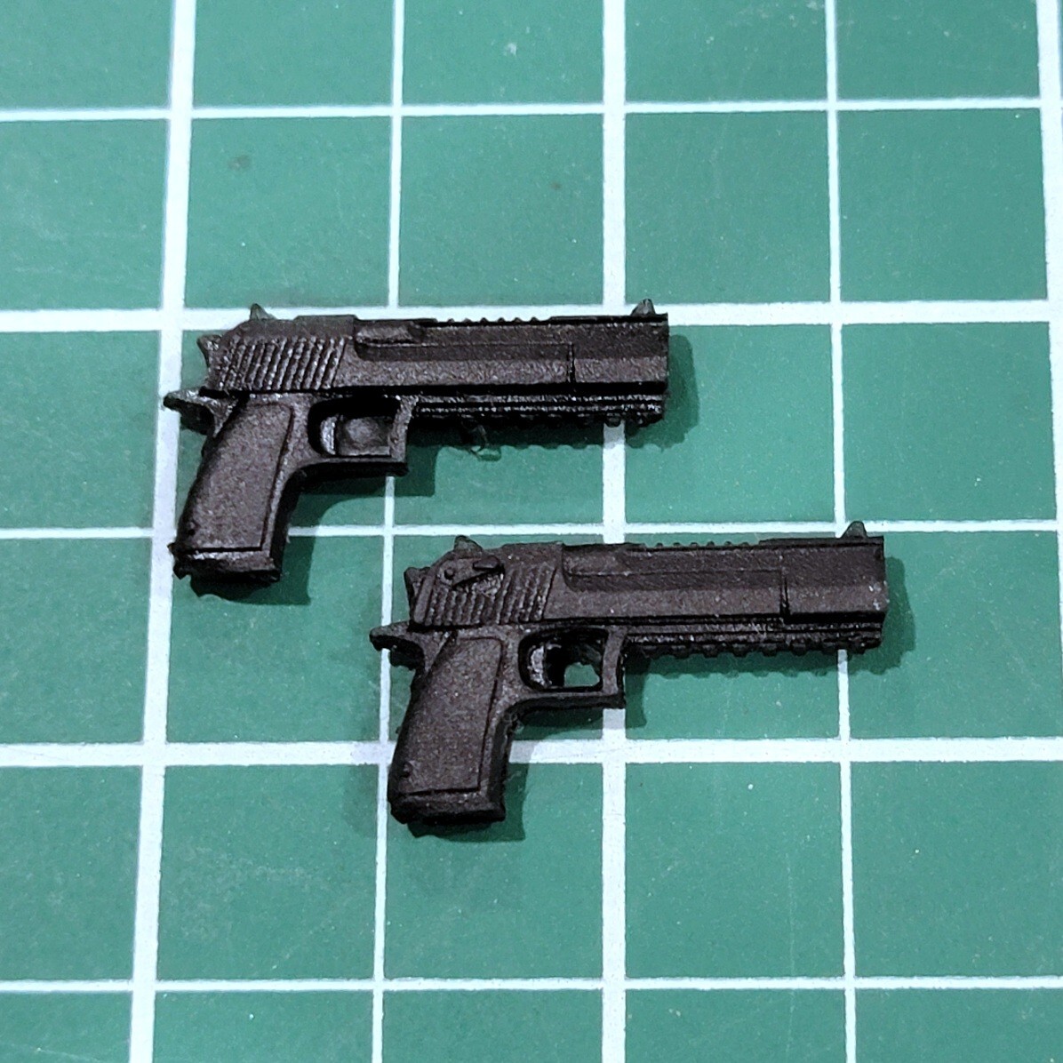 Custom Arsenal pack resin cast pistols 1/12 scale