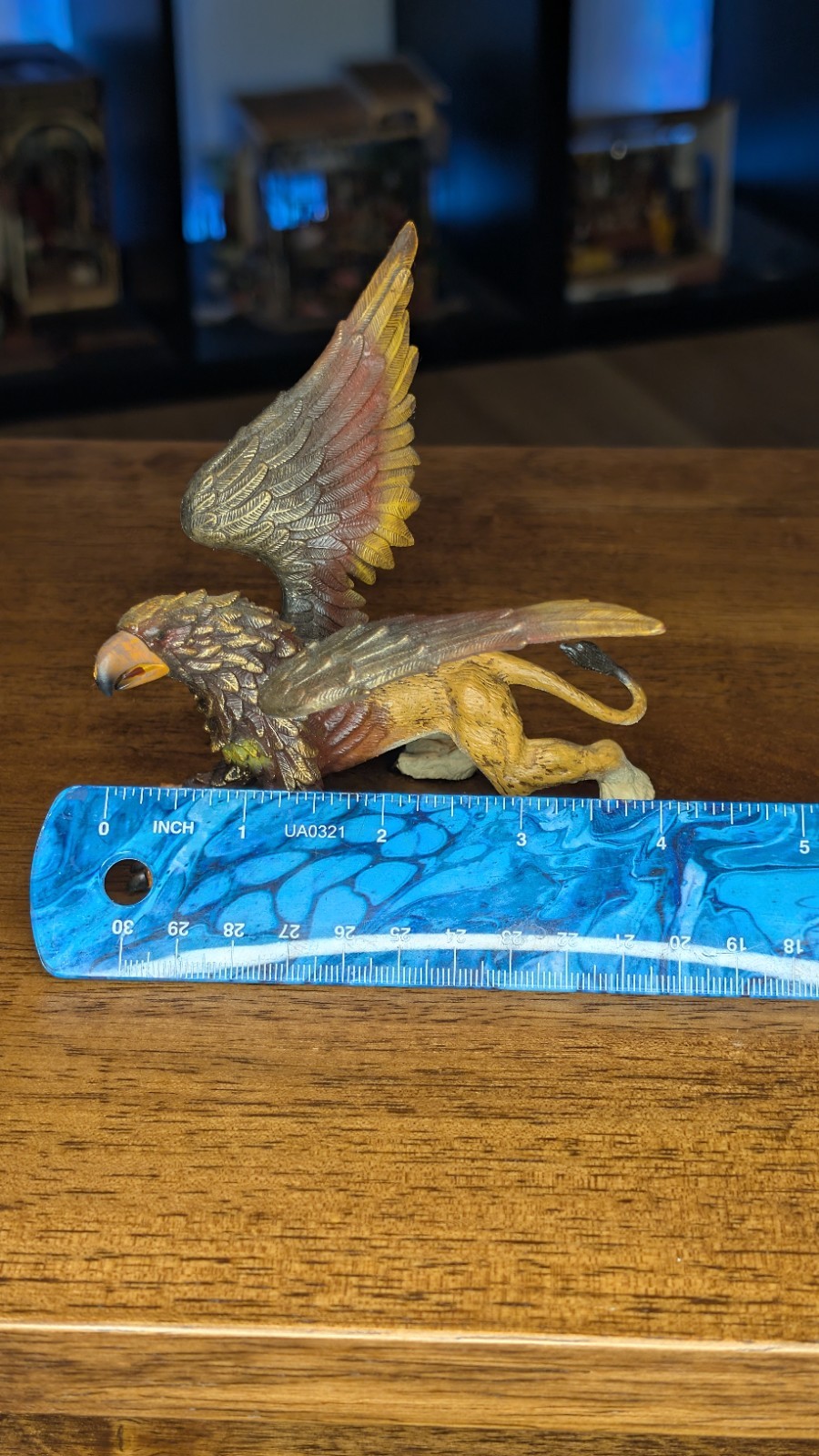 Safari Mythical Realms Griffin Winged Eagle Lion Fantasy Gold Figure 2007