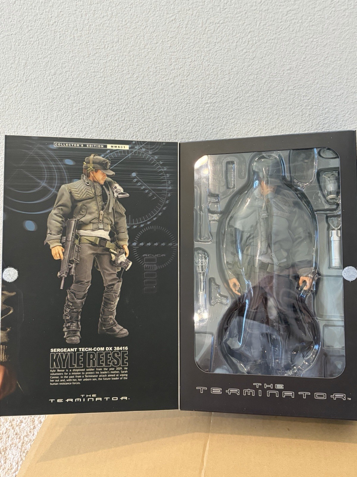 12” 1/6 Hot Toys The Terminator Kyle Reese MMS01 Action Figure RARE T-800 Arnold