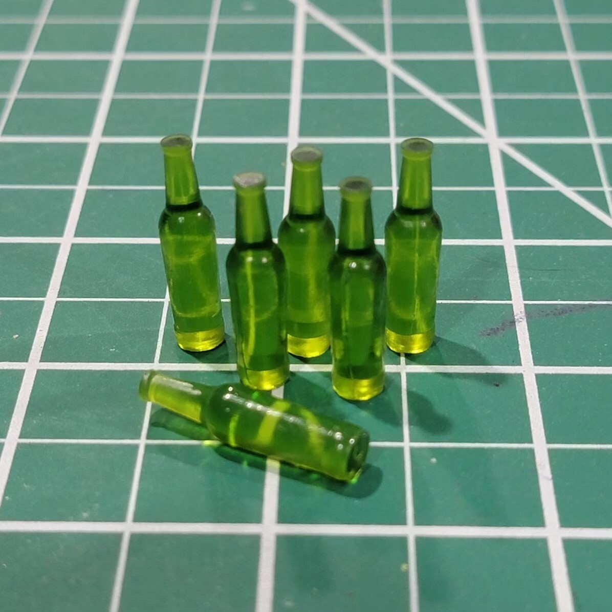 Custom Resin 6x Beer Bottles 1:12 Scale Green