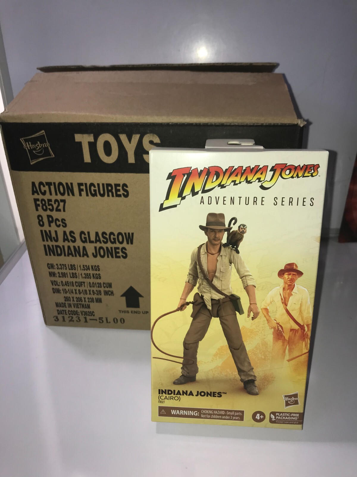 Indiana Jones Cairo 6″ Action Figure Hasbro Indiana Jones Adventure Series Minty