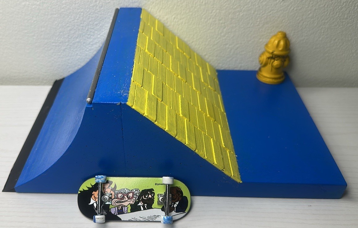 Bland Pro Shop Desktop Destroyer Fingerboard Obstacle (Fingerboard Not Included)