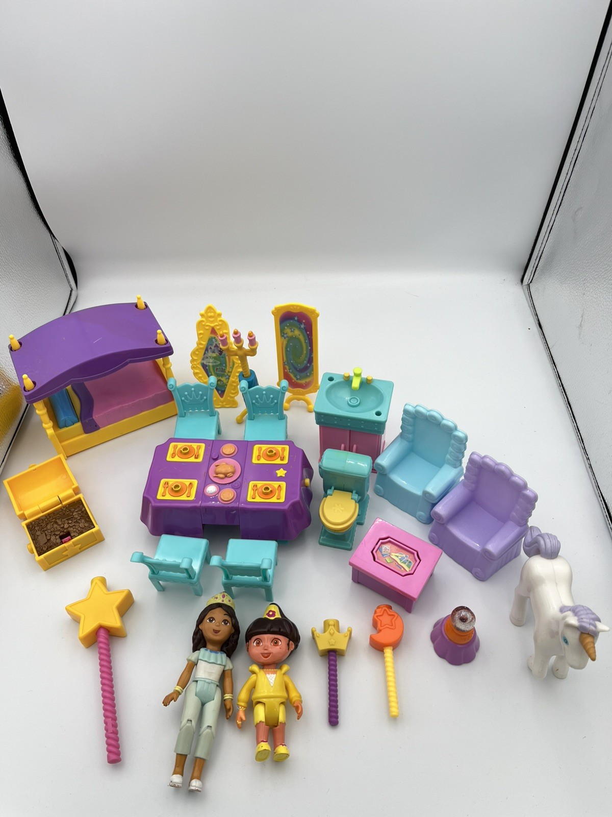 Dora the Explorer Magical Castle Figures and Accessories Lot 22 pieces