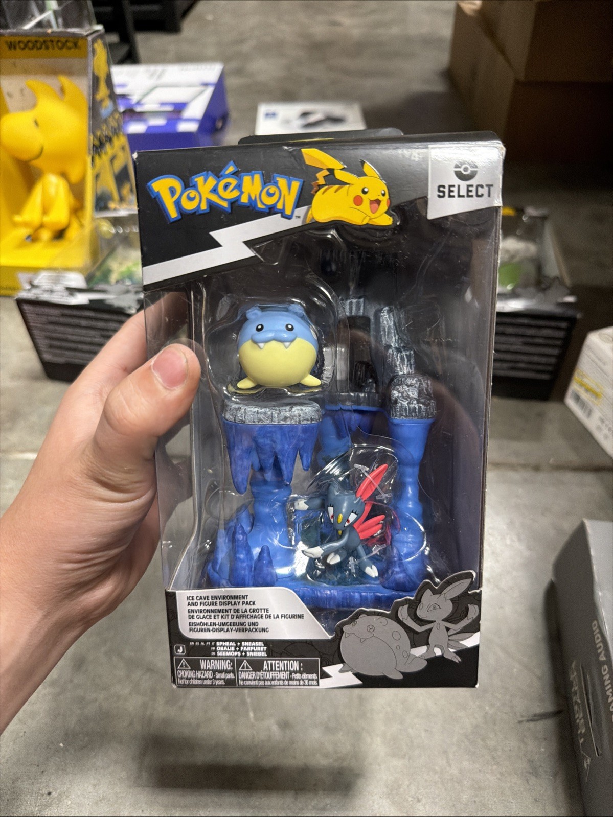 Pokemon Select Ice Cave Environment Pack Spheal Sneasel Figure Series 7 In Hand