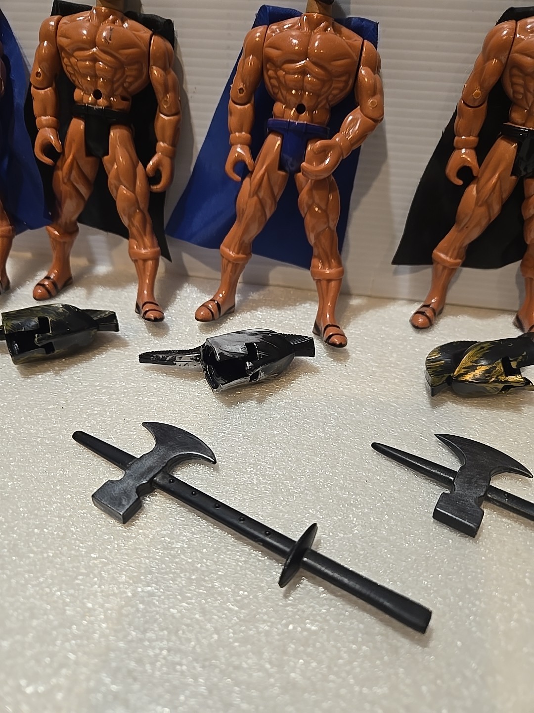 6 Gladiator Warrior Figures & Accessories