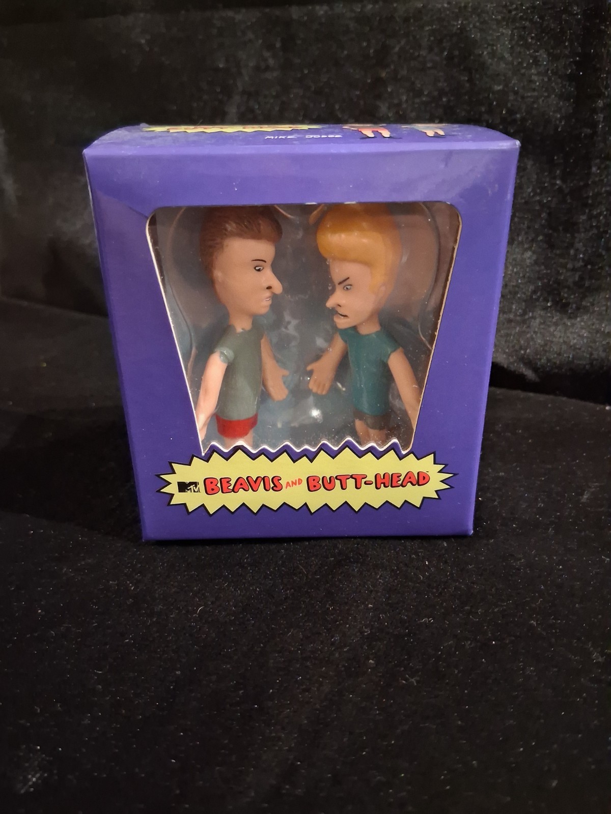 Beavis and Butt-Head Moveable Figurines With Mini Quote Book