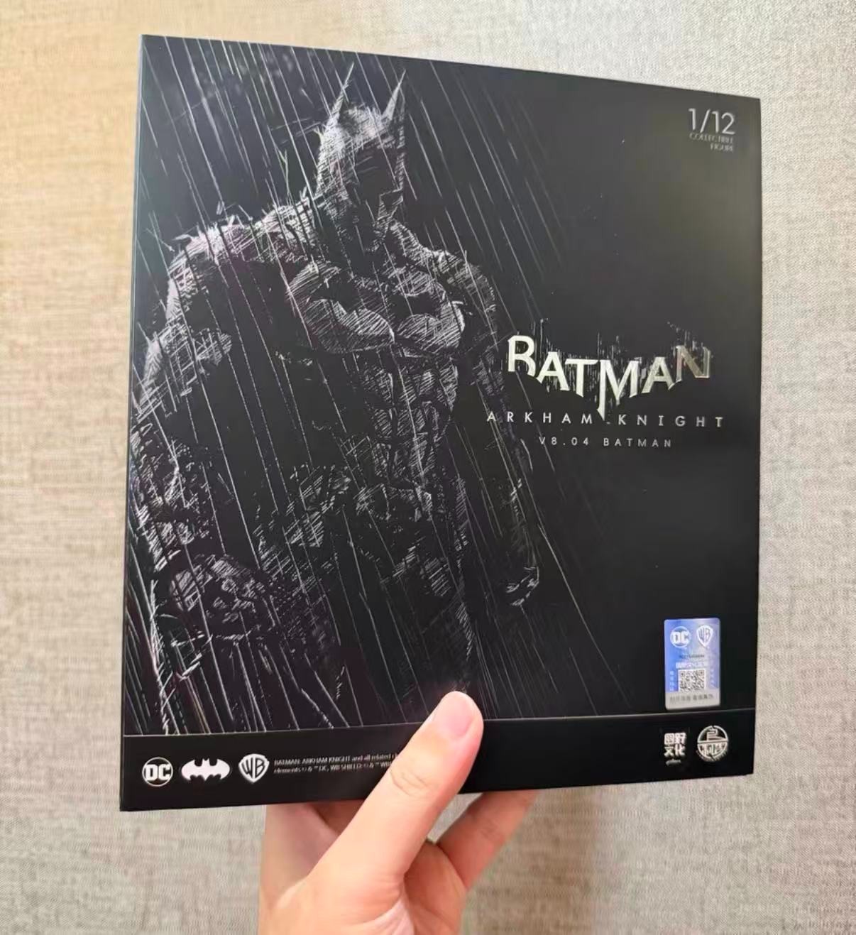 LPZZ DC Batman Arkham Knight V8.04 Batman 1/12 Action Figure Model New In Hand